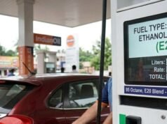 Một năm xăng E20: 50% chủ xe xăng trước năm 2023 muốn quay lại dùng xăng E0 hoặc E10, theo khảo sát