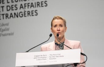 Nhà ngoại giao trưởng EU Kaja Kallas cáo buộc Israel phân biệt chủng tộc, gây ra sự giận dữ từ Paris và Berlin
