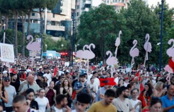 Quốc tế. Dự án tiếp quản của Trump, các cuộc biểu tình… Chuyện gì đang xảy ra ở Albania?