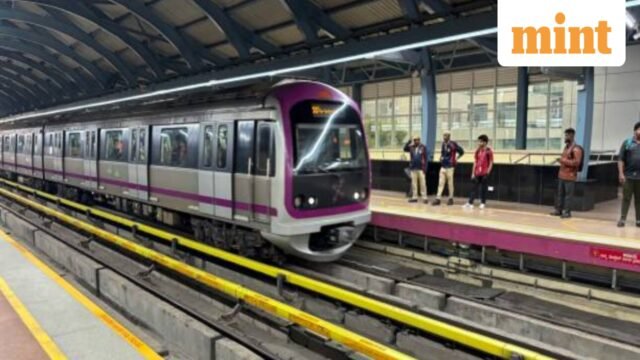 Sự hỗn loạn của Bangalore Metro buộc hành khách phải