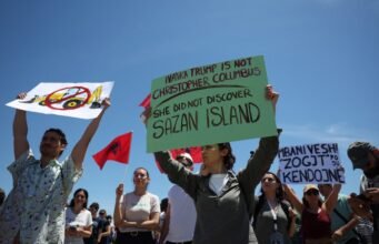 Tại Albania, làn sóng huy động đang tạo đà chống lại dự án bất động sản hạng sang do con rể Trump đứng đầu