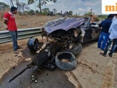 Tài xế bị phạt sau khi chiếc BMW chạy với tốc độ 250 km/h đâm vào dải phân cách ở Maharashtra, hai người thiệt mạng