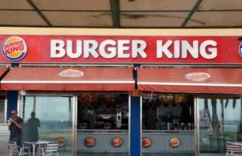 Tây ban nha. Giám đốc Burger King bị sa thải vì xem bóng đá, công lý đứng về phía ông