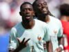 The Blues giành chiến thắng và đảm bảo vị trí nhất bảng, Dembélé chứng kiến cú ăn ba
