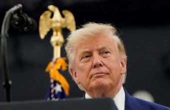 Thỏa thuận hòa bình Mỹ-Iran: Trump nói Iran sẽ nhận được ‘Không tiền, không phải xu’; nói rằng Tehran đã kết thúc
