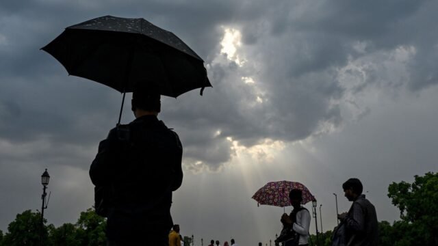 Thời tiết Delhi hôm nay: IMD đưa ra cảnh báo
