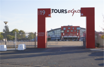Thông tin tham quan | In Tours, một cuộc biểu tình yêu cầu hủy bỏ buổi hòa nhạc của Patrick Bruel tại Parc Expo