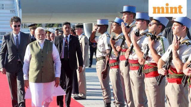 Thủ tướng Modi tới Pháp: gặp Trump và đàm phán
