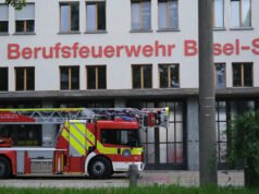 Thụy Sĩ. Vụ cháy ngoạn mục ở Basel: một tòa nhà bốc cháy