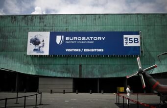 Triển lãm vũ khí Eurosatory khai mạc với 80 công ty Ukraine so với 10 công ty vào năm 2024, hạn chế sự hiện diện của Israel và mọi sự chú ý vào chiến tranh