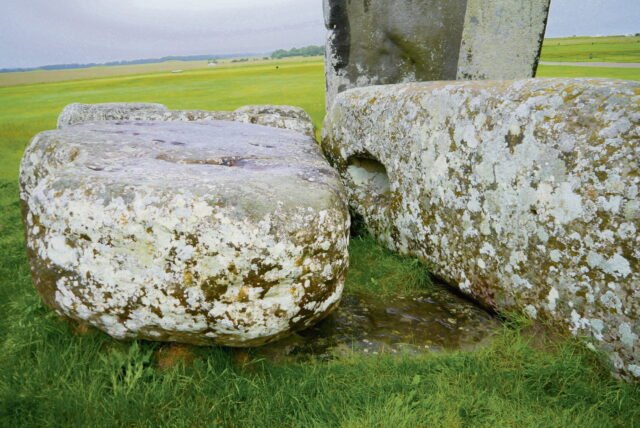 Từ phía bắc Scotland đến đồng bằng Salisbury: bí ẩn