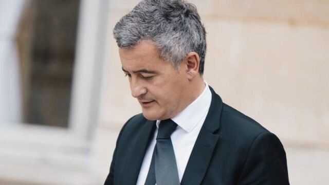 Vụ Lyhanna: dưới áp lực, Gérald Darmanin trốn tránh trách