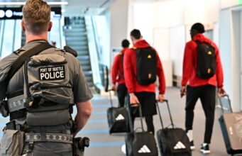 World Cup 2026 Một cầu thủ bị cấm nhập cảnh vào Canada, hai lễ khai mạc mới… Theo dõi ngày thứ hai của World Cup