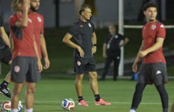 liệu phù thủy Savoyard Hervé Renard có thể cứu được Tunisia không?