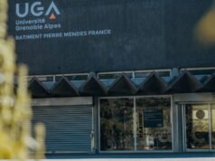 một luận án Grenoble là tâm điểm của cuộc tranh cãi