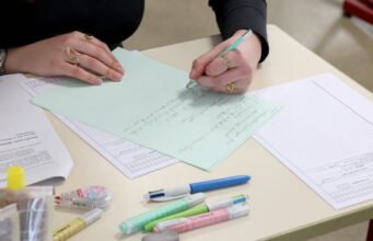 xử lý kỷ luật, tố tụng hình sự… Học sinh gian lận sẽ phải đối mặt với điều gì?