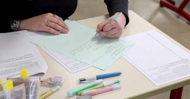xử lý kỷ luật, tố tụng hình sự... Học sinh