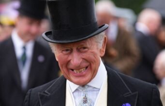 “Tôi đã có một khoảng thời gian khó khăn”: khoảnh khắc vô cùng khó xử giữa Vua Charles III và Vanessa Williams, ngôi sao của bộ phim The Devil Wears Prada