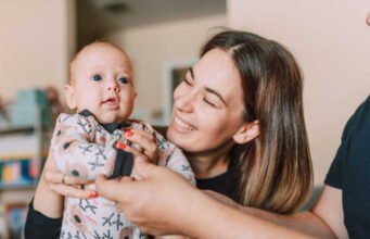 Nghỉ sinh con mới: Cái bẫy đang chờ đợi những nhân viên được trả lương cao nhất