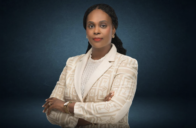 Aminata Kane Ndiaye dẫn đầu chiến dịch thanh toán kỹ