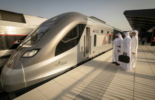 Các Emirates đang thoát khỏi thói quen giữa Abu Dhabi