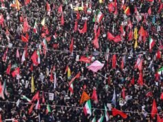 Đám đông khổng lồ đổ về Tehran để dự lễ tang của Khamenei