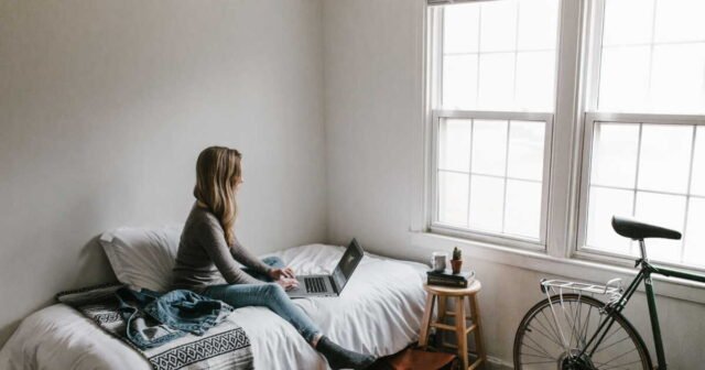 Chỗ ở sinh viên: nên mua studio hay thuê? Tính