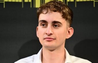 Paul Seixas ngại ngùng trước Julian Alaphilippe? Niềm hy vọng lớn của người Pháp ở Tour de France thừa nhận: “Ngay từ đầu tôi đã không nói với anh ấy”