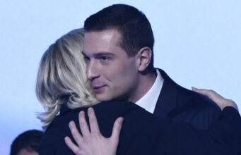 “Nếu ai đó cố giết tôi”: Marine Le Pen và Jordan Bardella tái hợp lần cuối trước khi mọi chuyện thay đổi, “sẽ không còn như xưa nữa”