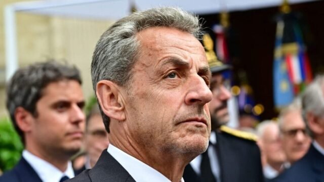 “Chúng ta cần đến bệnh viện ngay”: Nicolas Sarkozy phải