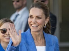Kate Middleton: Công nương xứ Wales ra mắt dự án sâu sắc trong chuyến công du nước ngoài