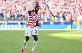 Nguồn gốc Nigeria của người hùng World Cup Hoa Kỳ Balogun nói lên sự đạo đức giả của Trump về quyền công dân theo nơi sinh