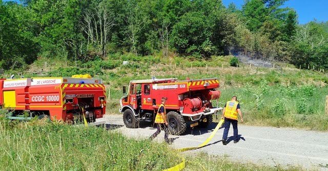 Ardeche. Hai hecta bốc khói sau khi giải phóng mặt