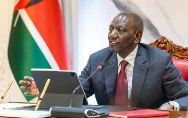 Ruto đặt mục tiêu năng suất để giảm hóa đơn