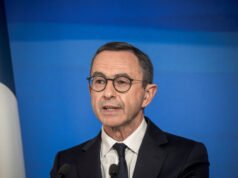 Marine Le Pen có tội hay không”, Bruno Retailleau nói