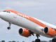 Chuyến bay EasyJet bị hủy sau 5 giờ chờ đợi: 150 hành khách mắc kẹt trên máy bay, tình hình ngày càng xấu đi