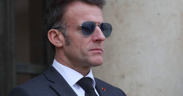 Vụ đánh bom ở Syria: Emmanuel Macron bình an vô