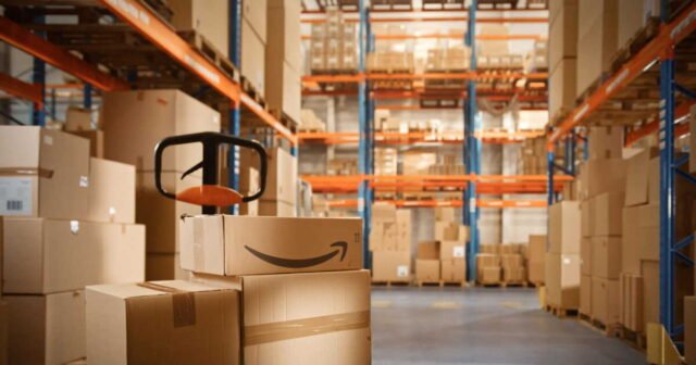 “Ai đến trước được phục vụ trước”, Amazon đang tổ