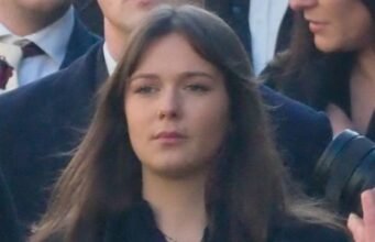 Nolwenn Olivier: mối quan hệ của anh ấy với Marine Le Pen là gì?