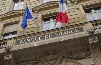 Kinh tế. Banque de France nâng dự báo tăng trưởng lên 0,2% trong quý II