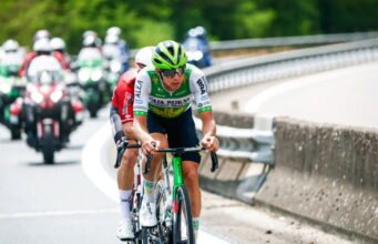 Trực tiếp Tour de France 2026. Hai người dẫn đầu trong đó có một người Pháp, hướng tới cuộc chạy nước rút để giành chiến thắng… Theo chặng thứ 7