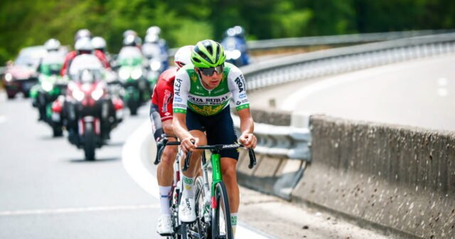 Trực tiếp Tour de France 2026. Hai người dẫn đầu
