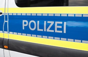 Đức. Berlin: Người phụ nữ bị bắt làm con tin 12 giờ trong siêu thị, hung thủ bị bắt
