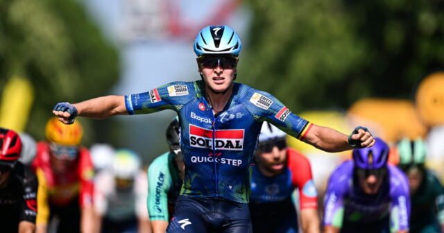 Trực tiếp Tour de France 2026. Chiến thắng mới cho
