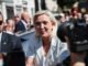 Le Pen gạt bỏ mối đe dọa pháp lý và thống trị các cuộc thăm dò