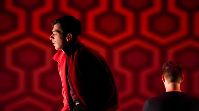 “My Red Life Kubrick”, đằng sau cánh cửa đóng kín