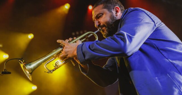 “Trước đó, tôi hơi bị thế giới nhạc jazz hắt