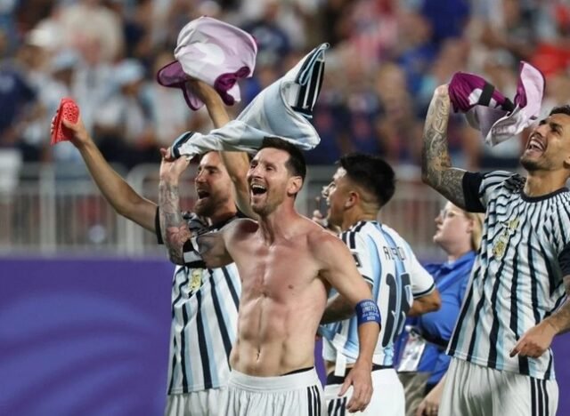 Argentina gặp Anh ở bán kết
