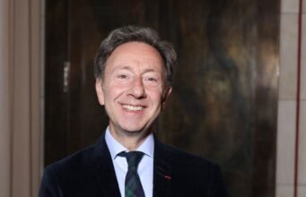Stéphane Bern “chỉ” trả 300.000 euro cho lâu đài của mình ở Le Perche ở Eure-et-Loir: căn phòng này có giá cao hơn nhiều