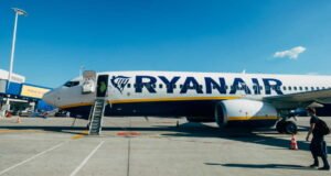 “Không thể ở bên trong”, chuyến bay của Ryanair bị hoãn do muỗi xâm nhập!